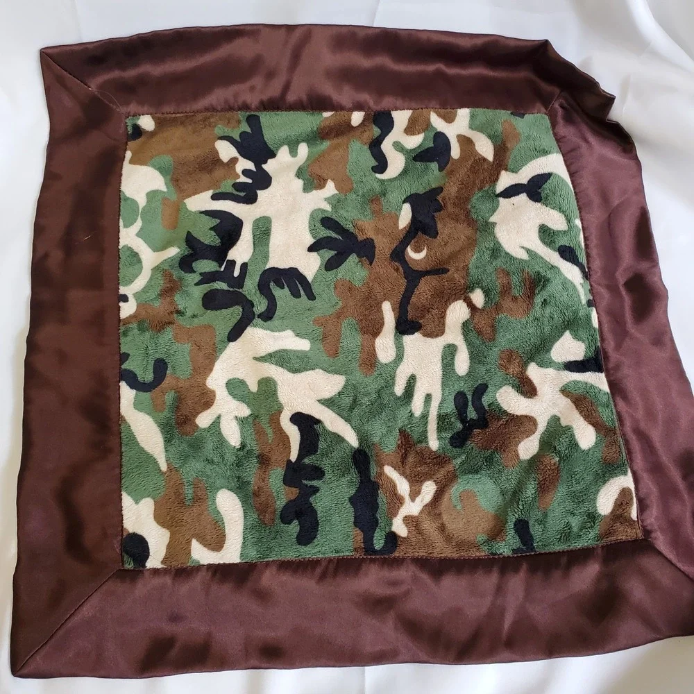 Goochie Goo Brown And‎ Green Camo Print Baby Lovey Security Blanket